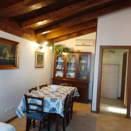 Delfini Villa *